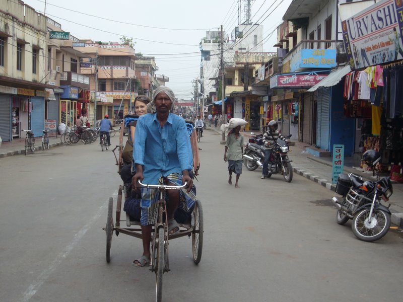 The ride from Bhairawa, where we stayed the night, to Sunauli, the Nepal-India border.